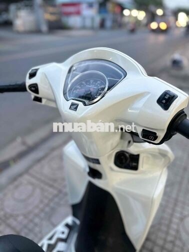 Honda Vision 2022 màu Trắng