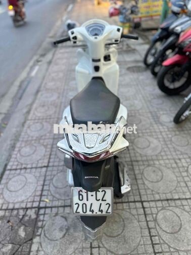 Honda Vision 2022 màu Trắng
