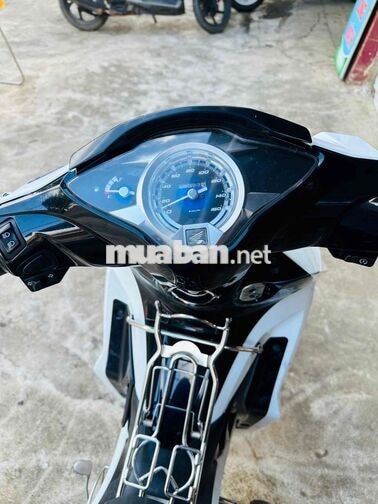 Honda Future 125 màu Trắng