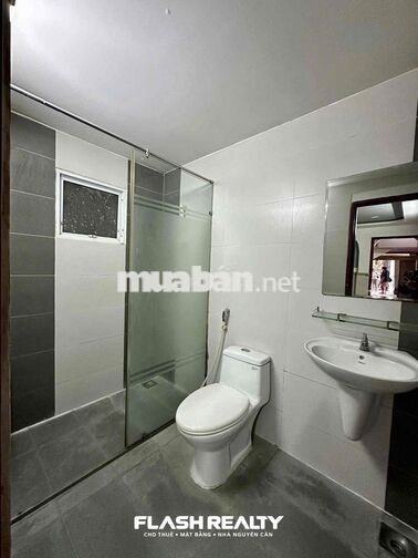 Cho thuê mặt bằng lối đi riêng - Sư Vạn Hạnh, Quận 10| Có phòng ở lại