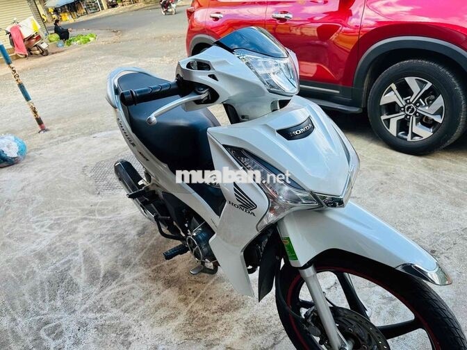 Honda Future 125 màu Trắng