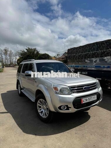 Ford Everest 2015 7 chỗ Bạc