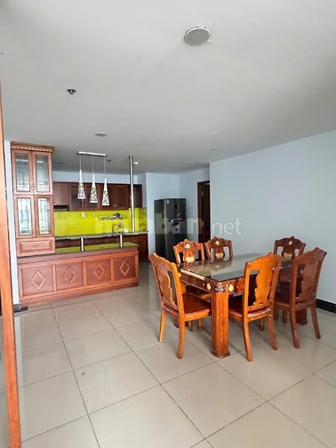 Cần bán căn hộ Giai Việt - 150m2 3PN sổ hồng riêng. Giá: 6 tỷ