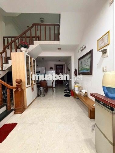 --------- Sụp Hầm Bán Gấp --------- Bán Nhà 3 Mê MT Huỳnh Ngọc Huệ