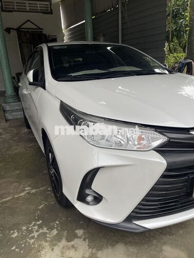 Toyota Vios 5 chỗ Số sàn Trắng