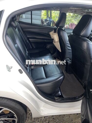 Toyota Vios 5 chỗ Số sàn Trắng
