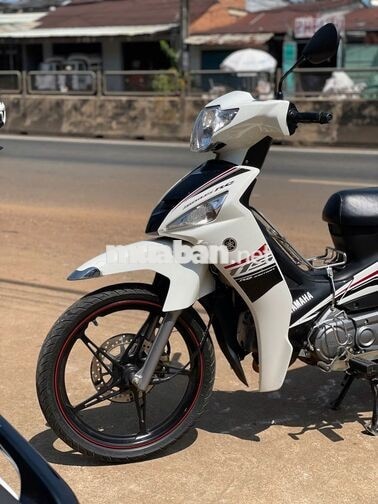 Yamaha Sirius Fi 2022 trắng đen
