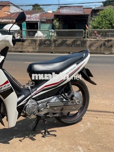 Yamaha Sirius Fi 2022 trắng đen