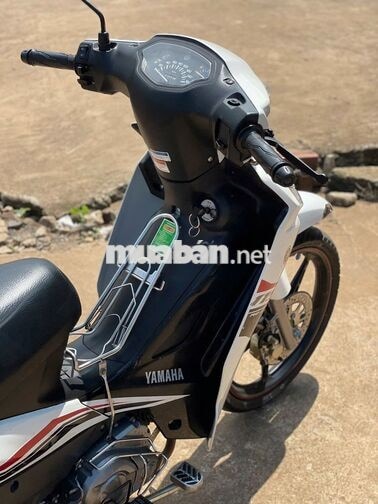 Yamaha Sirius Fi 2022 trắng đen