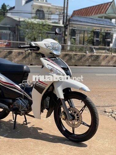 Yamaha Sirius Fi 2022 trắng đen