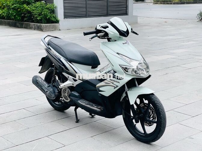 Honda Air Blade 110 TRẮNG BIỂN HÀ NỘI MÁY ZIN