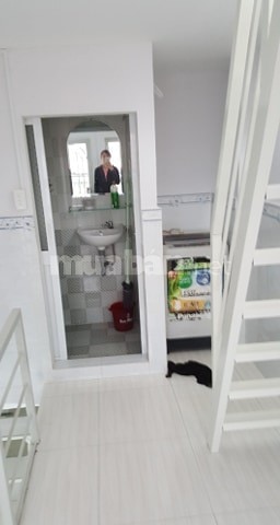 Cần tiền bán gấp giá rẻ căn nhà nhỏ gọn,nở hậu,vị trí trung tâm