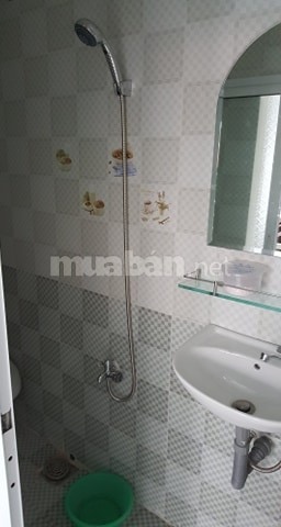 Cần tiền bán gấp giá rẻ căn nhà nhỏ gọn,nở hậu,vị trí trung tâm
