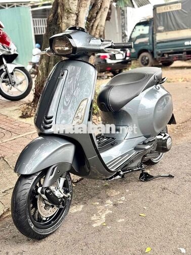 Vespa Sprint màu Xám LamBo - Phố keng