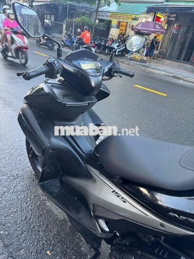Yamaha NVX 155 màu Đen bạc