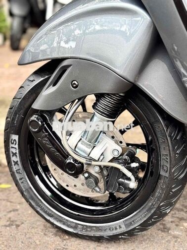 Vespa Sprint màu Xám LamBo - Phố keng