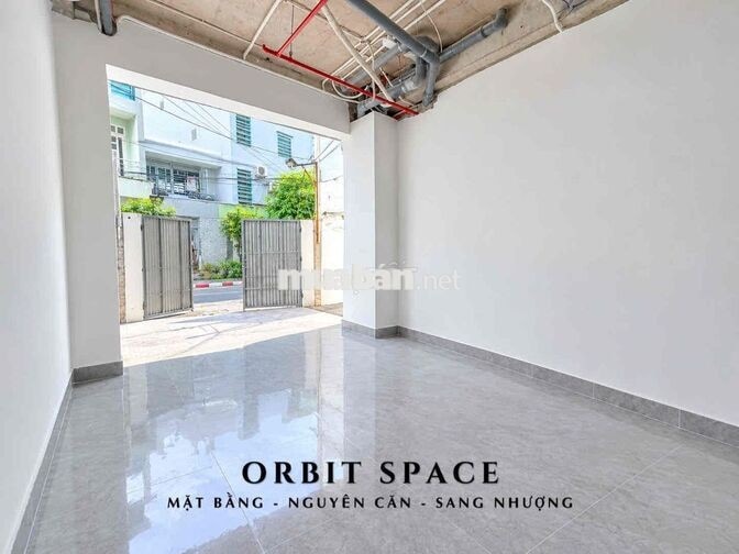 Mặt bằng 110m2 Mặt Tiền Phạm Văn Đồng Mới 100% Có phòng ở lại