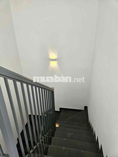 CHO THUÊ  NHÀ + KHO - ĐƯỜNG XE TẢI. Quốc lộ 13, Hiệp Bình Phước, Thủ Đ