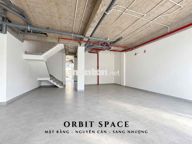 Mặt bằng 110m2 Mặt Tiền Phạm Văn Đồng Mới 100% Có phòng ở lại