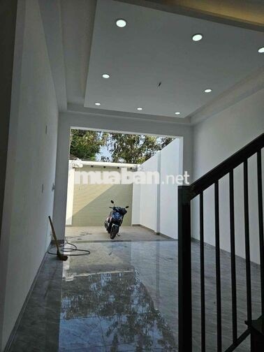 CHO THUÊ  NHÀ + KHO - ĐƯỜNG XE TẢI. Quốc lộ 13, Hiệp Bình Phước, Thủ Đ