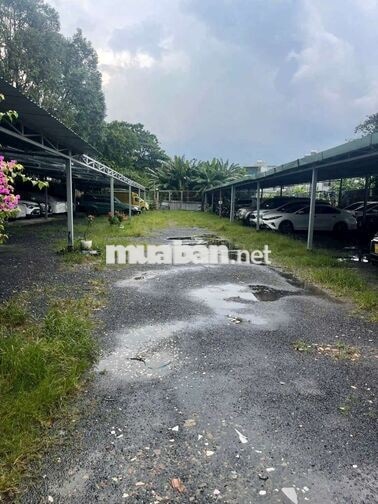 KHÔNG NGƯỜI TRÔNG COI CẦN CHO THUÊ BÃI XE 2100M2