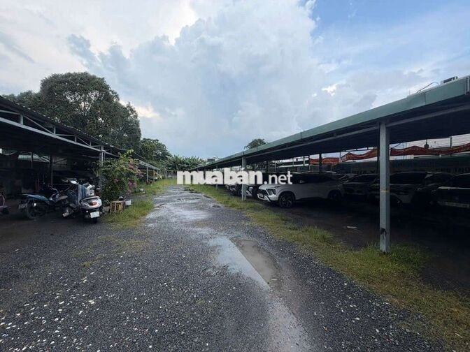 KHÔNG NGƯỜI TRÔNG COI CẦN CHO THUÊ BÃI XE 2100M2