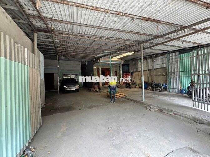 [CHO THUÊ] nhà 370m² mặt tiền rộng – Giá 20tr/tháng