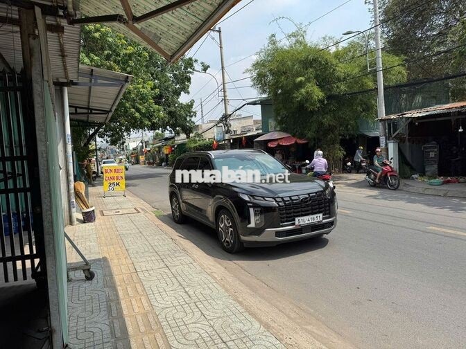 [CHO THUÊ] nhà 370m² mặt tiền rộng – Giá 20tr/tháng