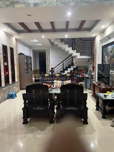 Nhà 3 lầu Cao cấp Mặt tiền Lam Sơn, P5, Q.Phú Nhuận, giá: 30 tỷ.