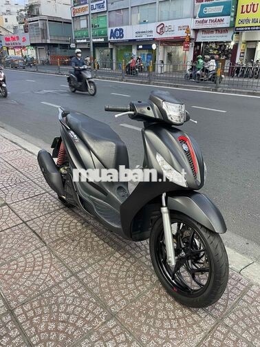Piaggio Medley 150 150cc màu đen