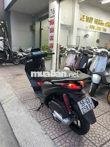 Piaggio Medley 150 150cc màu đen