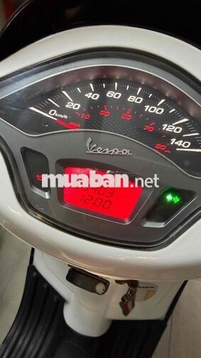 PIAGGIO VESPA SPRINT 2016 TRẮNG RẤT ĐẸP