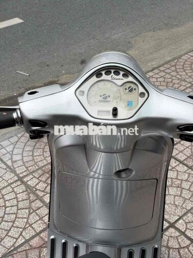 Piaggio Vespa LX 2017 iGet màu bạc