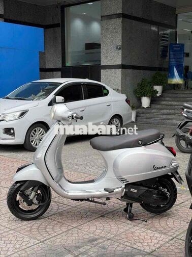 Piaggio Vespa LX 2017 iGet màu bạc