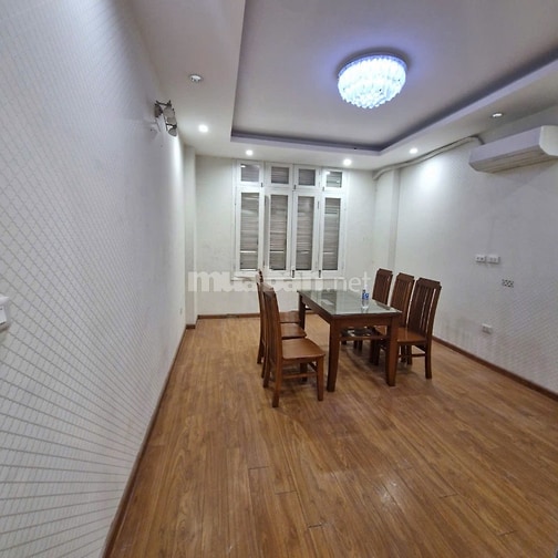 CT nhà 5T 52m2 mặt ngõ kD ô tô đỗ tránh sát phố Hoàng Quốc Việt