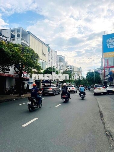 MẶT TIỀN NGUYỄN ĐÌNH CHIỂU , QUẬN 3 - 4,5x20 NỞ HẬU 7M - 4 TẦNG
