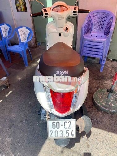 SYM Elizabeth 2013 màu trắng