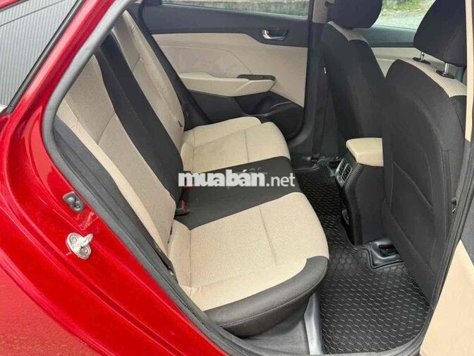 Hyundai Accent 2021 bản đủ đỏ 5 chỗ