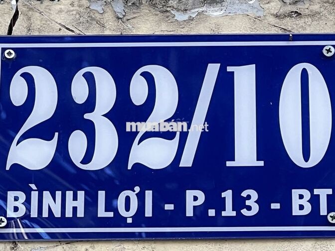 Phòng trong biệt thự Bình Lợi, có BAN CÔNG