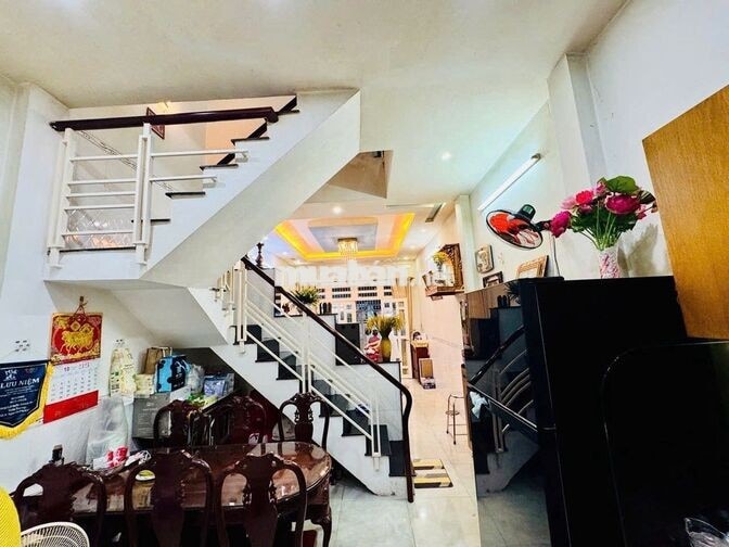 NHÀ NGAY CẦU CHÁNH HƯNG, PARCMAll - DT 48M2 NỞ HẬU - NHỈNH 4 TỶ
