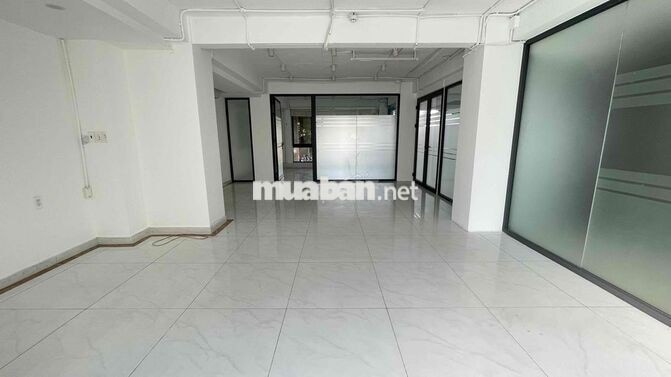 Cho thuê mặt bằng trệt và sân vườn 150m2 - Nơ Trang Long, Bình Thạnh