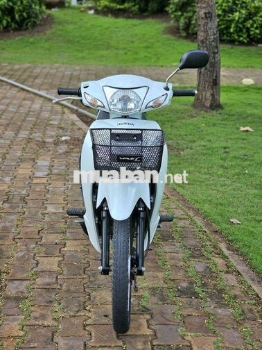 Honda Wave Alpha 2024 10.000 km màu trắng