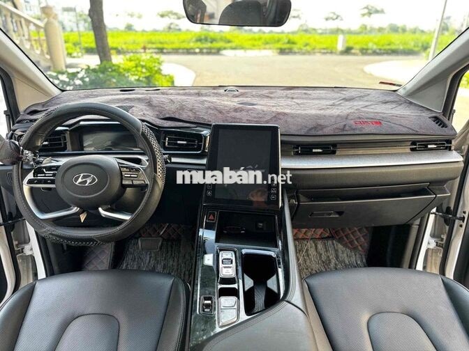 Hyundai Custin 2024 Tiêu Chuẩn Trắng