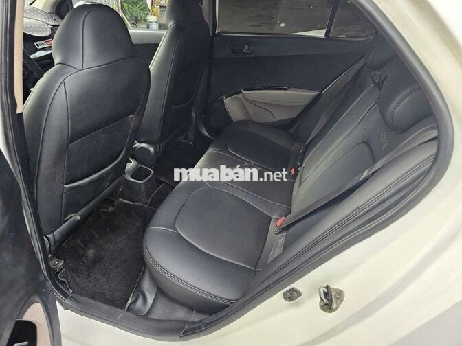 Hyundai i10 Sedan 2015 Trắng