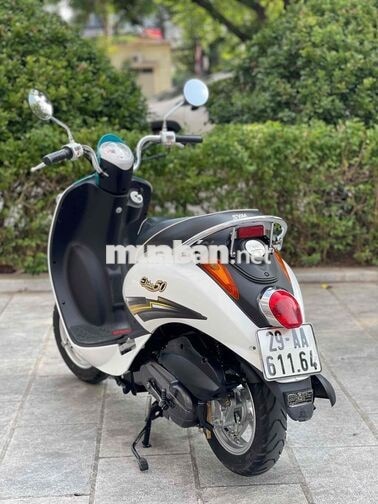 SYM Elite 50cc 2019 màu trắng xanh