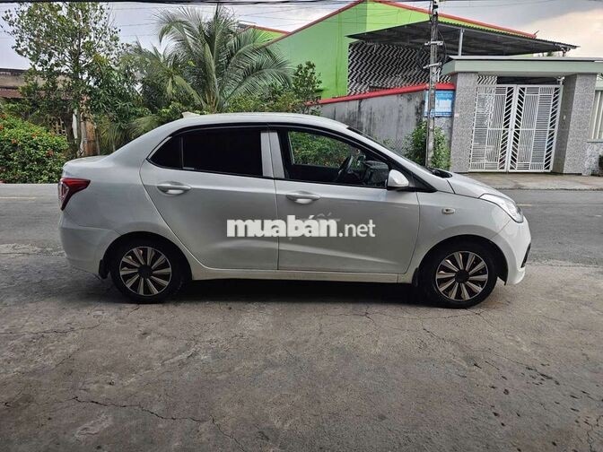 Hyundai i10 Sedan 2015 Trắng