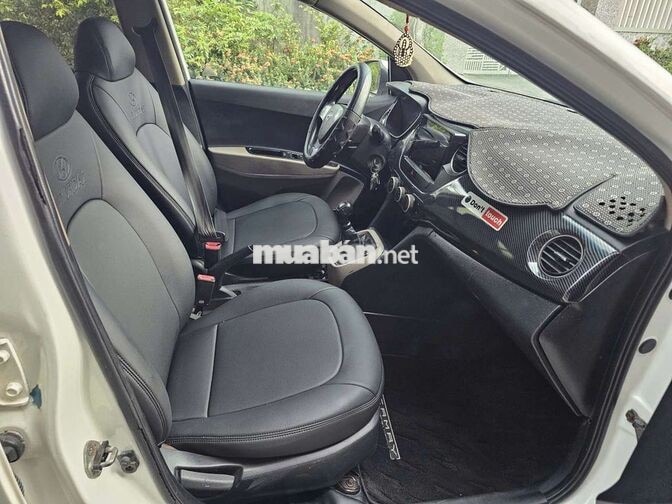 Hyundai i10 Sedan 2015 Trắng