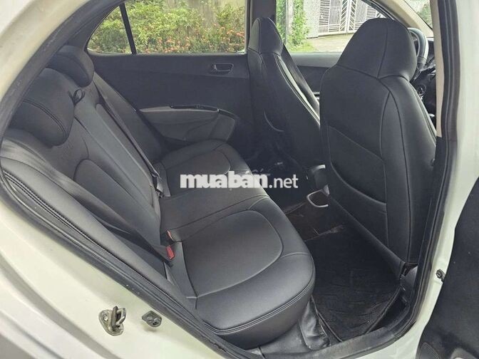 Hyundai i10 Sedan 2015 Trắng