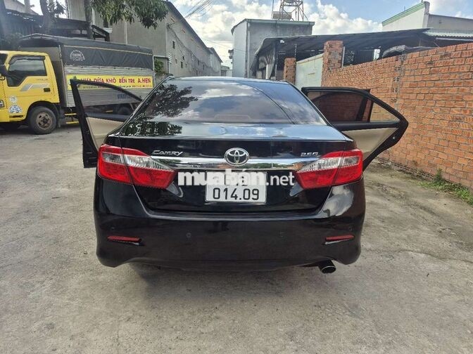 Toyota Camry 2.5G 2014 Tự động Đen