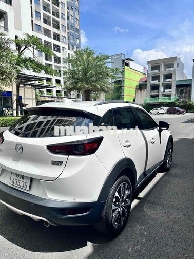Mazda CX-3 Premium trắng 5 chỗ